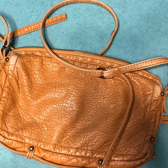 Gently used crossbody mustard yellow purse - Picture 3 of 7